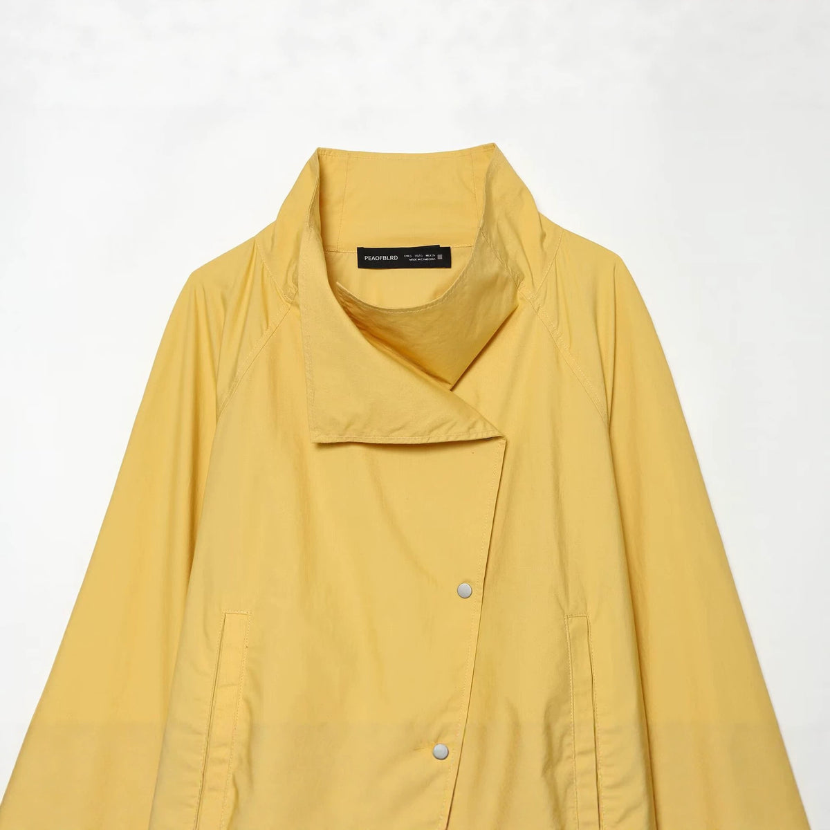 Side open collar standing collar long sleeved pilot jacket